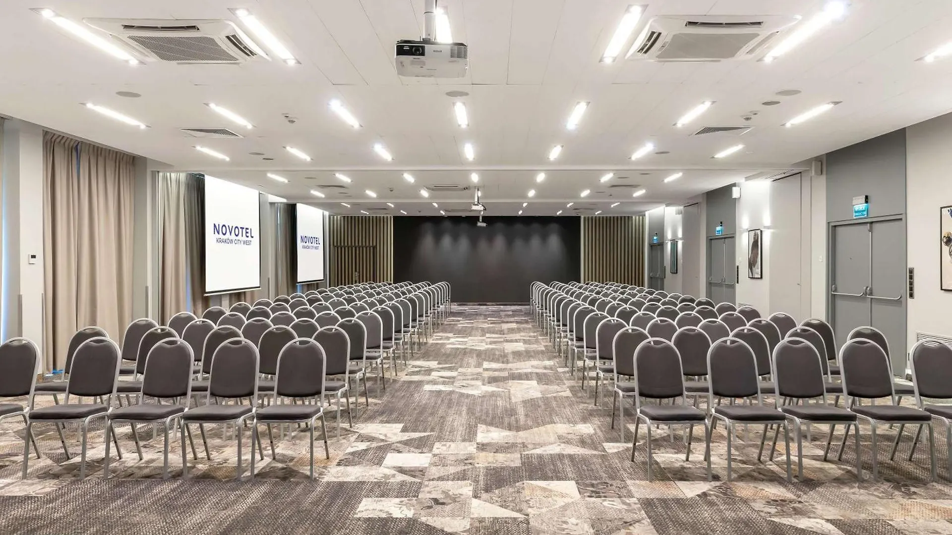 Novotel Krakow City West Szálloda