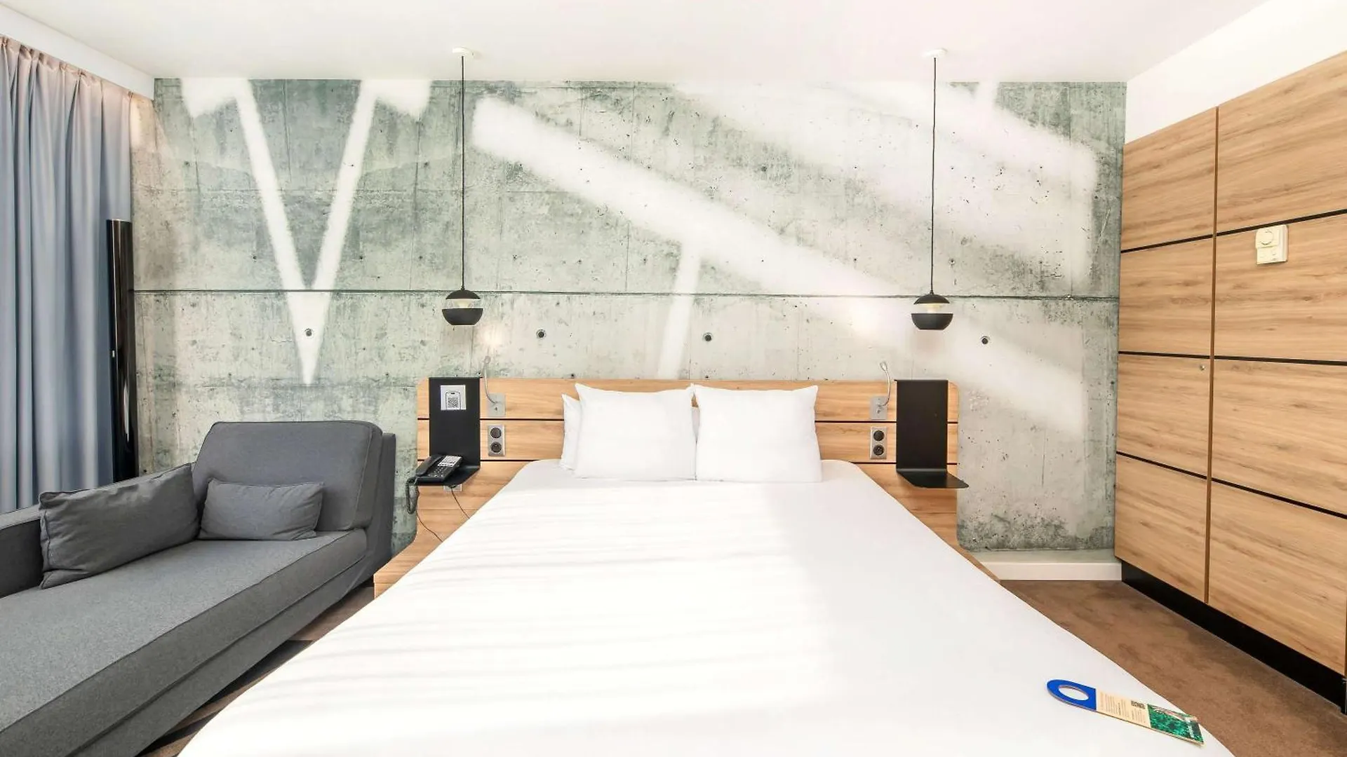 Szálloda Novotel Krakow City West