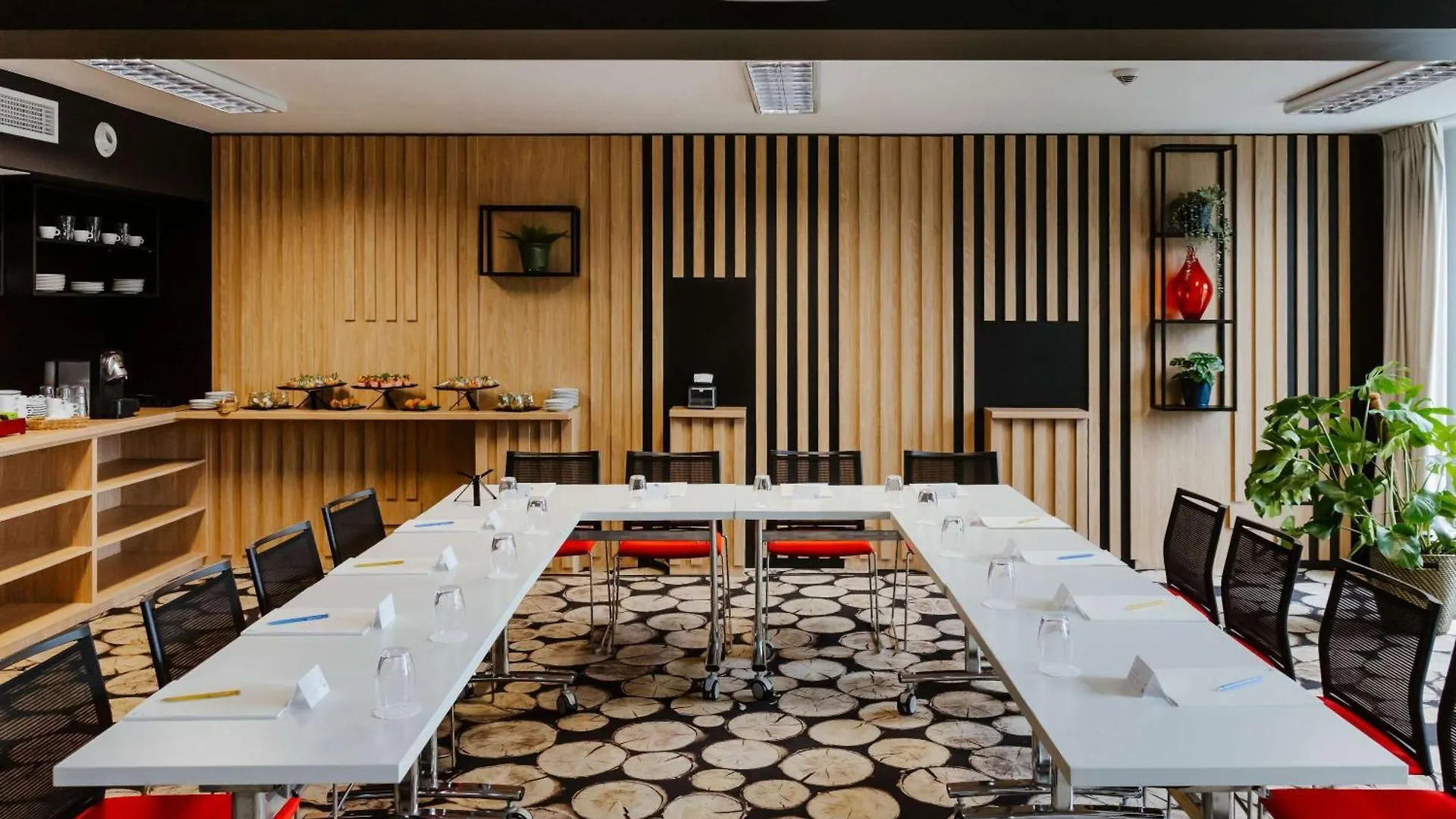 Novotel Krakow City West Hotel
