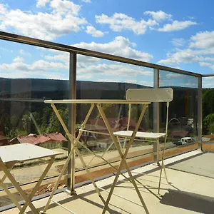 apart-invest-szklarska-800-c10.szklarskaporebahotels.net/