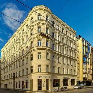 https://austria-trend-albatros.vienna-besthotels.com